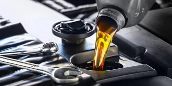 The Complete Guide to Gear Oil Changes: When, How, and Why It Matters