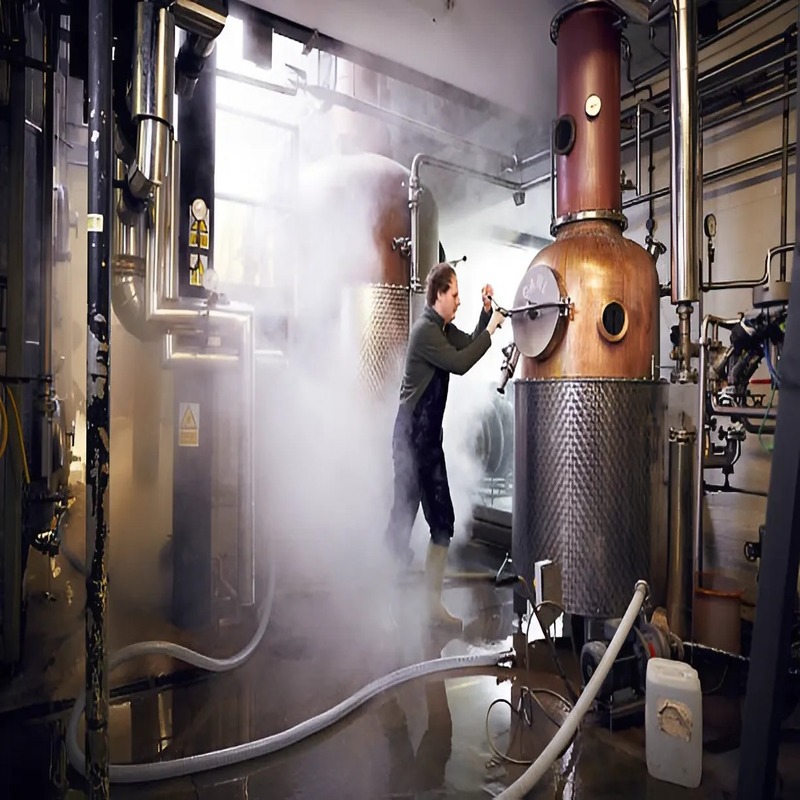 steam-distillation-made-simple-principle-process-applications-and-advantages-1